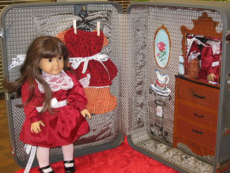 Samanthas inside house