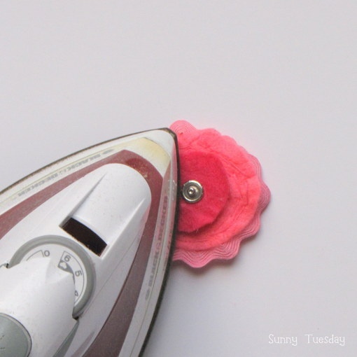 Super great tip to UNDO glue gun adhesive! from @Jessica @ Sunny Tuesday