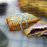 Yogurt Blueberry Preserves Pop Tarts