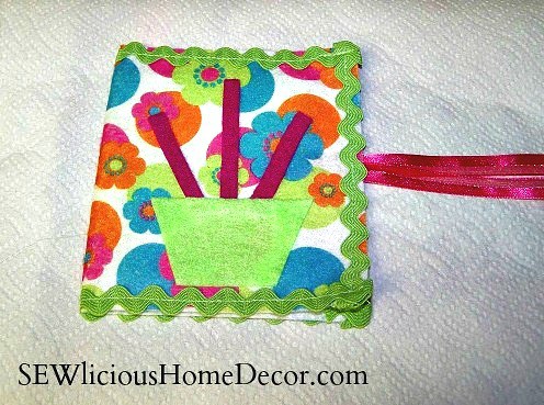 needle-holder-sewing-tutorial-flower-pot-placement