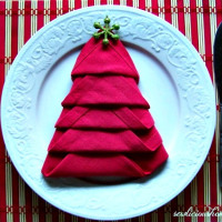 Christmas Tree Napkin Tutorial
