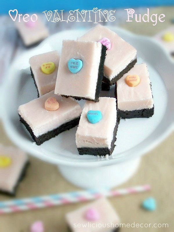 Oreo Valentine's Day Fudge at sewlicioushomedecor.com