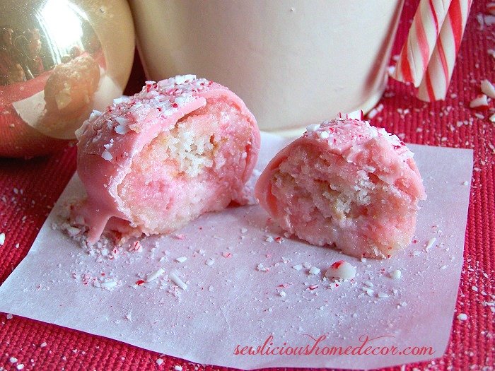 Peppermint Candy Cane Cheesecake Bites